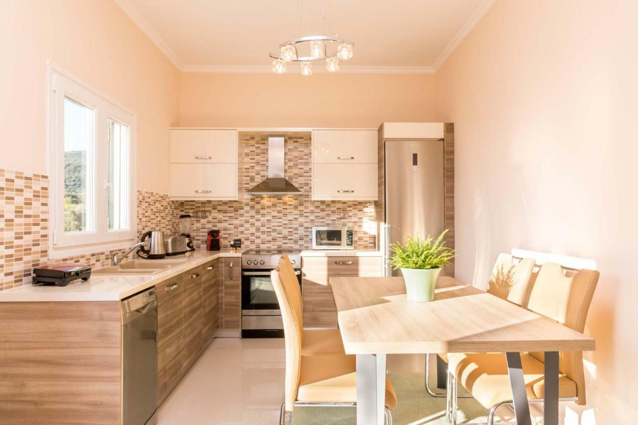 Villa Nissos Línia Zewnętrze zdjęcie